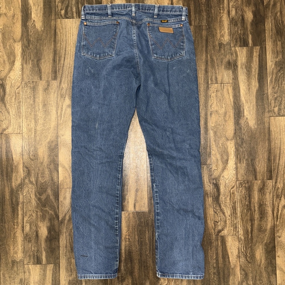 Wrangler Cowboy Cut Straight Leg Medium Wash Denim Jeans Men's Size 38x36